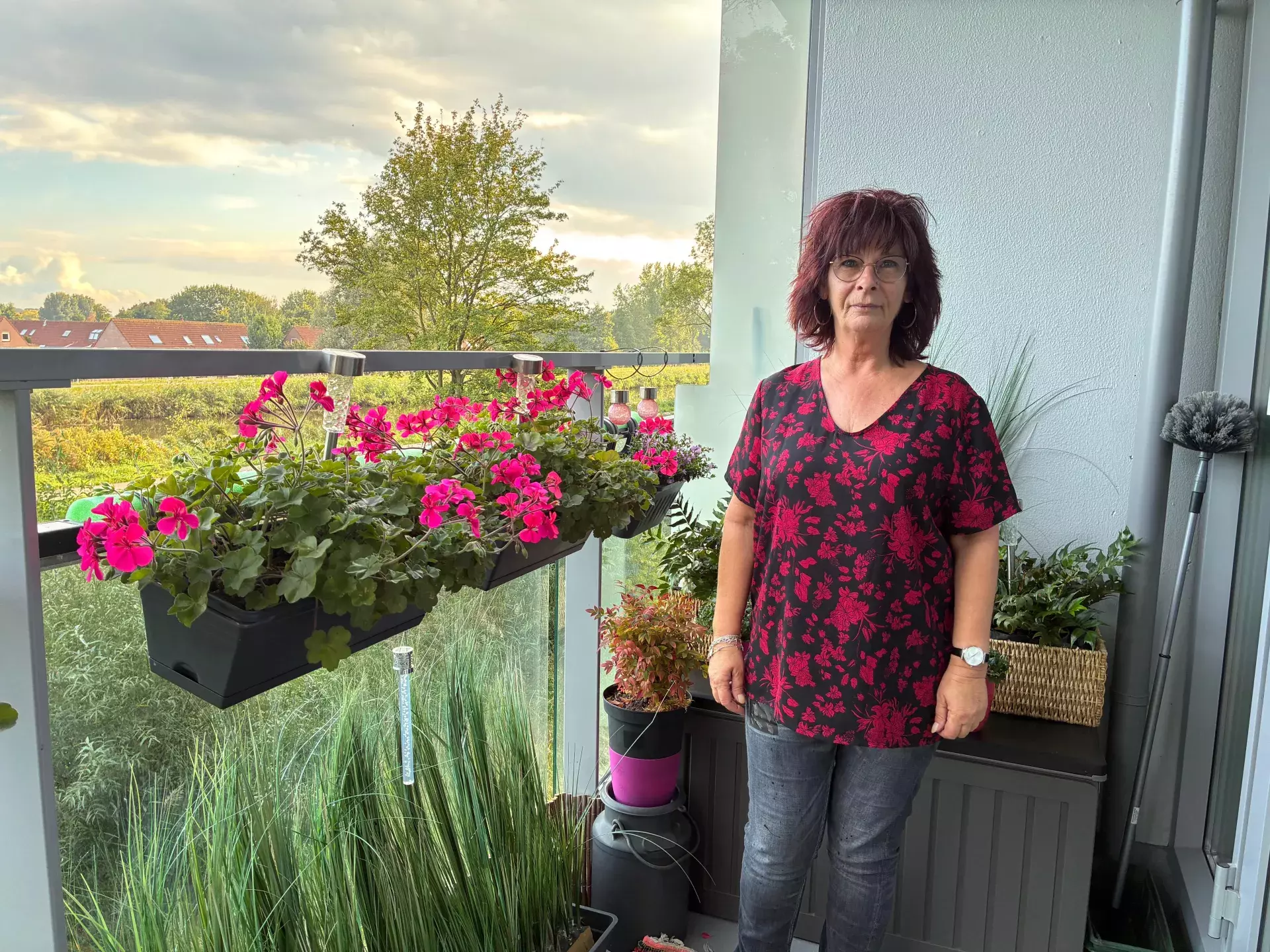 jannette op haar balkon